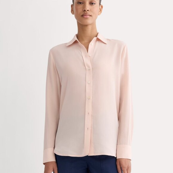 NWT Everlane Women's Must-Have Shirt in Washable Silk Blouse,Soft Rose, Size 6 - Picture 2 of 2